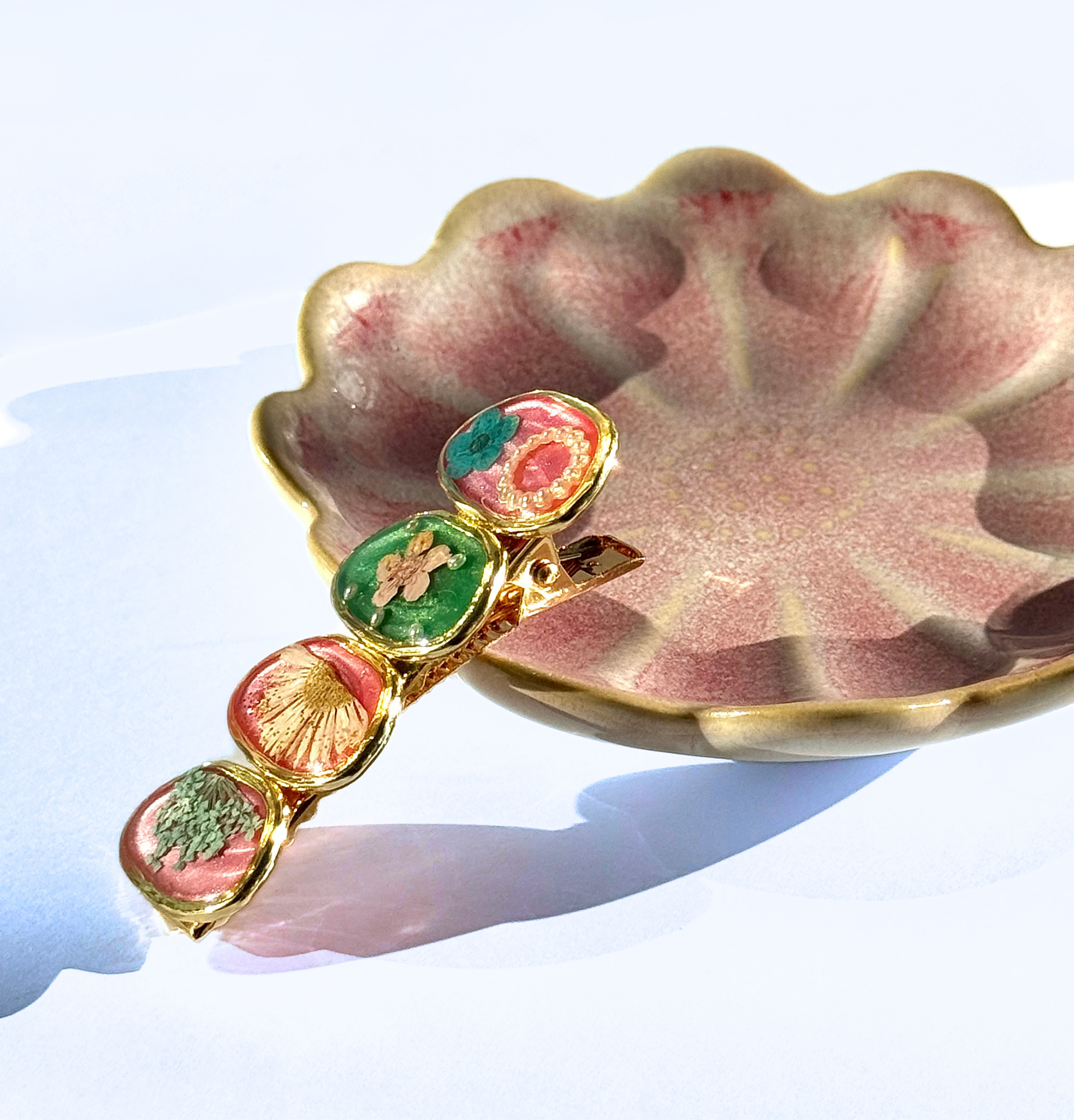 Seamless Graphic Hair Clip – Summer
